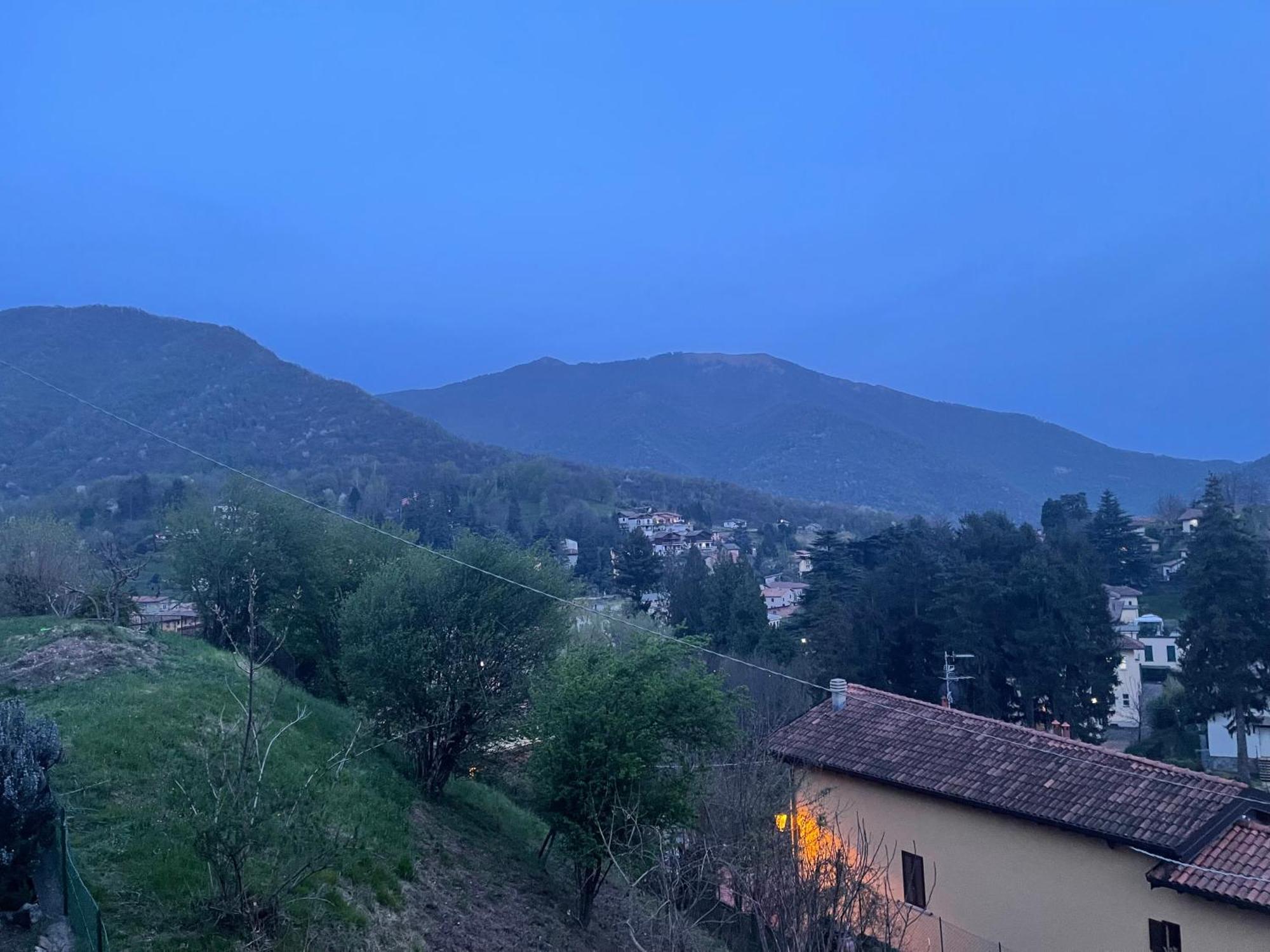 Laghi Di Como Appartamento Di Licinia E Mario Asso Εξωτερικό φωτογραφία